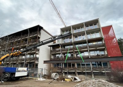 Rohbau Aufzug und Balkonfundamente, Abbruch Innenhof Seniorenheim